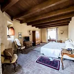 Castello Di 4*