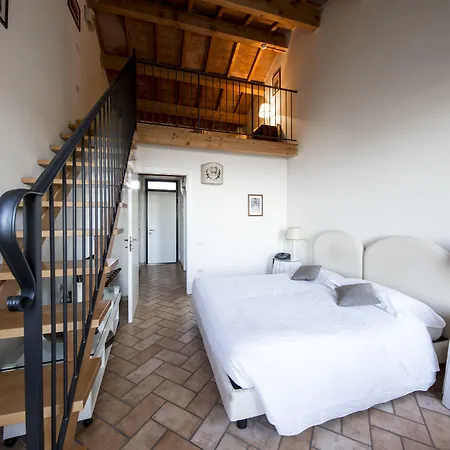 Castello Di Montegridolfo 4*