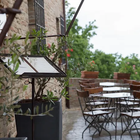 酒店 Castello Di Montegridolfo