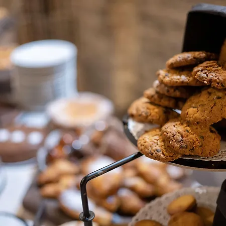 Castello Di Montegridolfo 酒店 4*