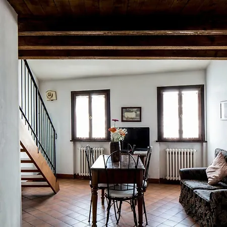 Castello Di Montegridolfo 蒙特格里多尔福